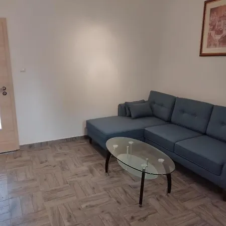 Mirna Apartment *