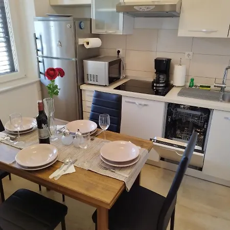 Mirna Apartament *