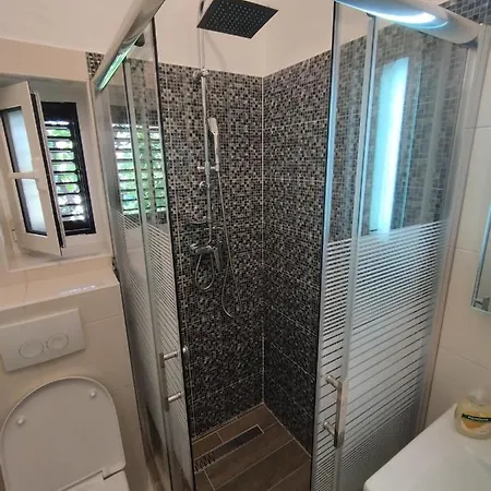 Apartament Mirna