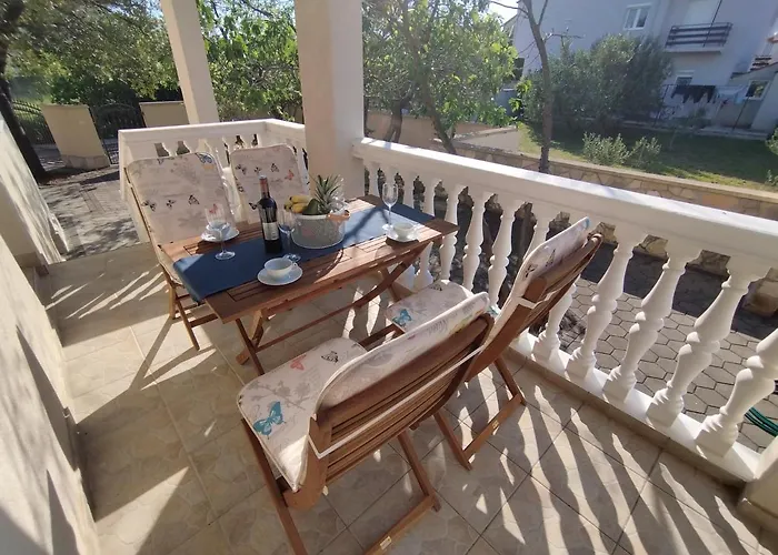 Mirna Apartman Betina