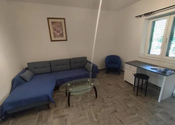 Mirna Apartman Betina