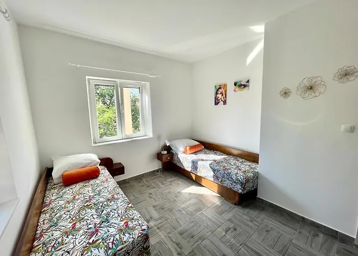 Apartman Mirna *
